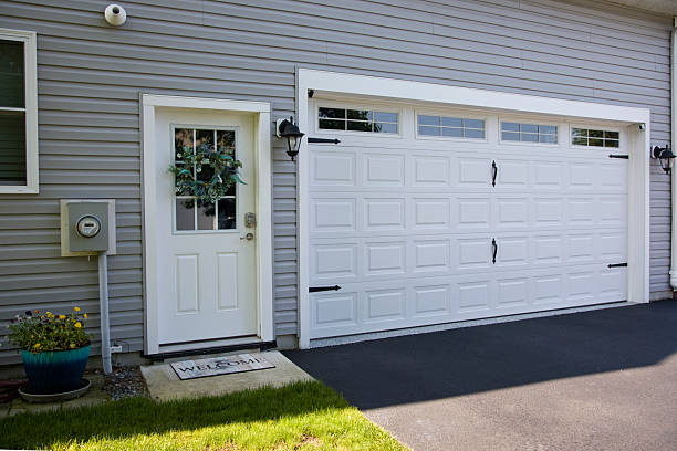 24/7 Emergency Garage Door Panel Replacement experts in Stryker, OH